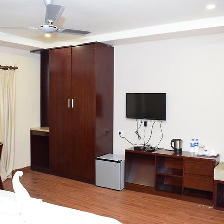 Hotel Grand Palace Jorhāt Dış mekan fotoğraf